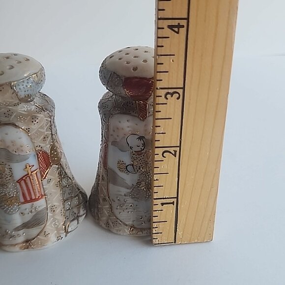 Antique Royal Satsuma Nippon Salt & Pepper Shaker Set Hand Painted Textured - Picture 6 of 7